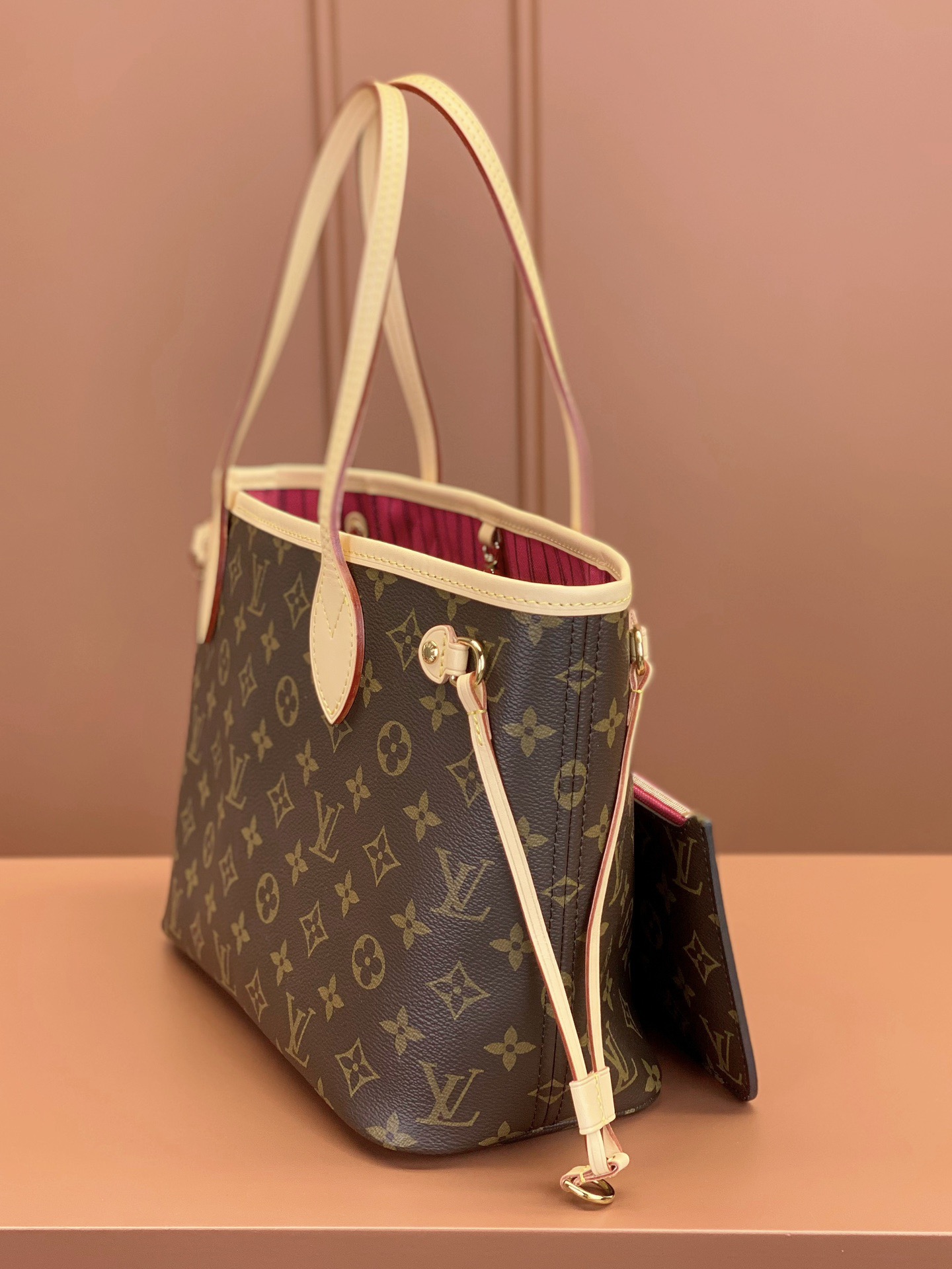 Louis Vuitton Neverfull | Classic Tote Collection - 图片 4