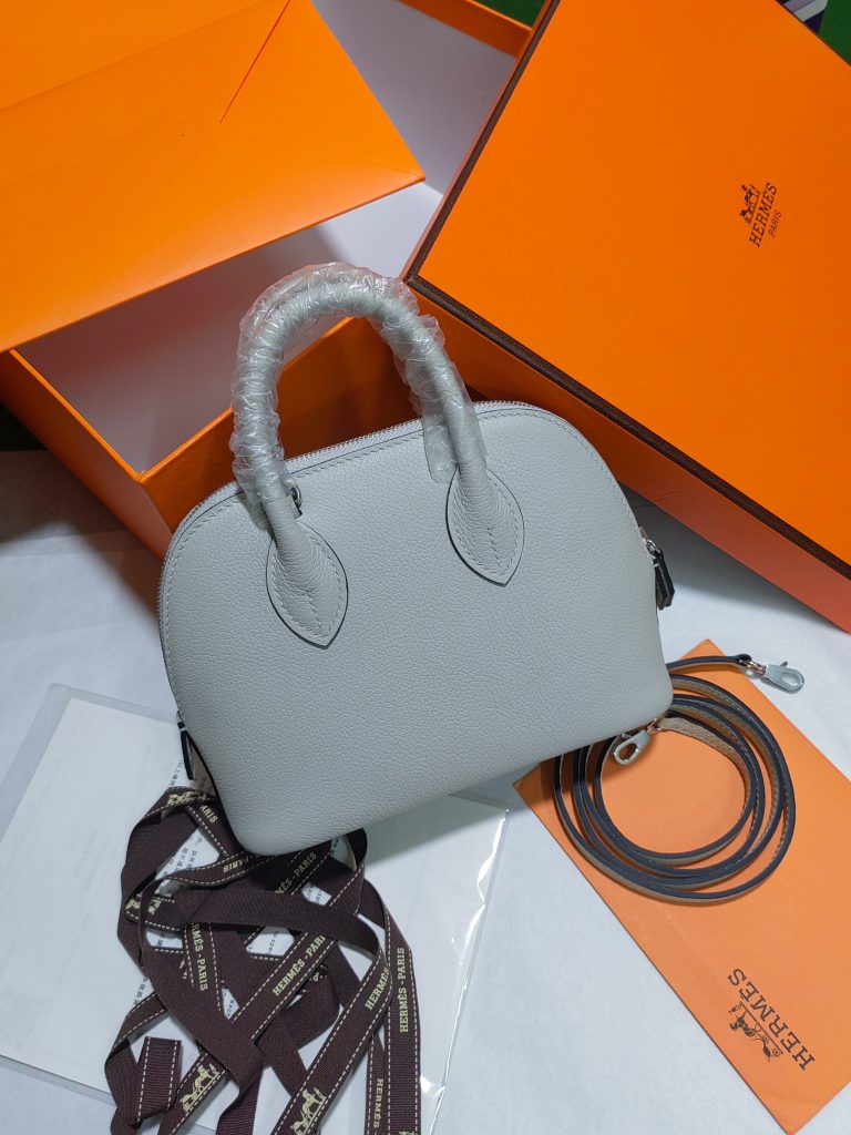 P850 Mini Bolide – Pearl Grey / Silver-Tone Hardware
