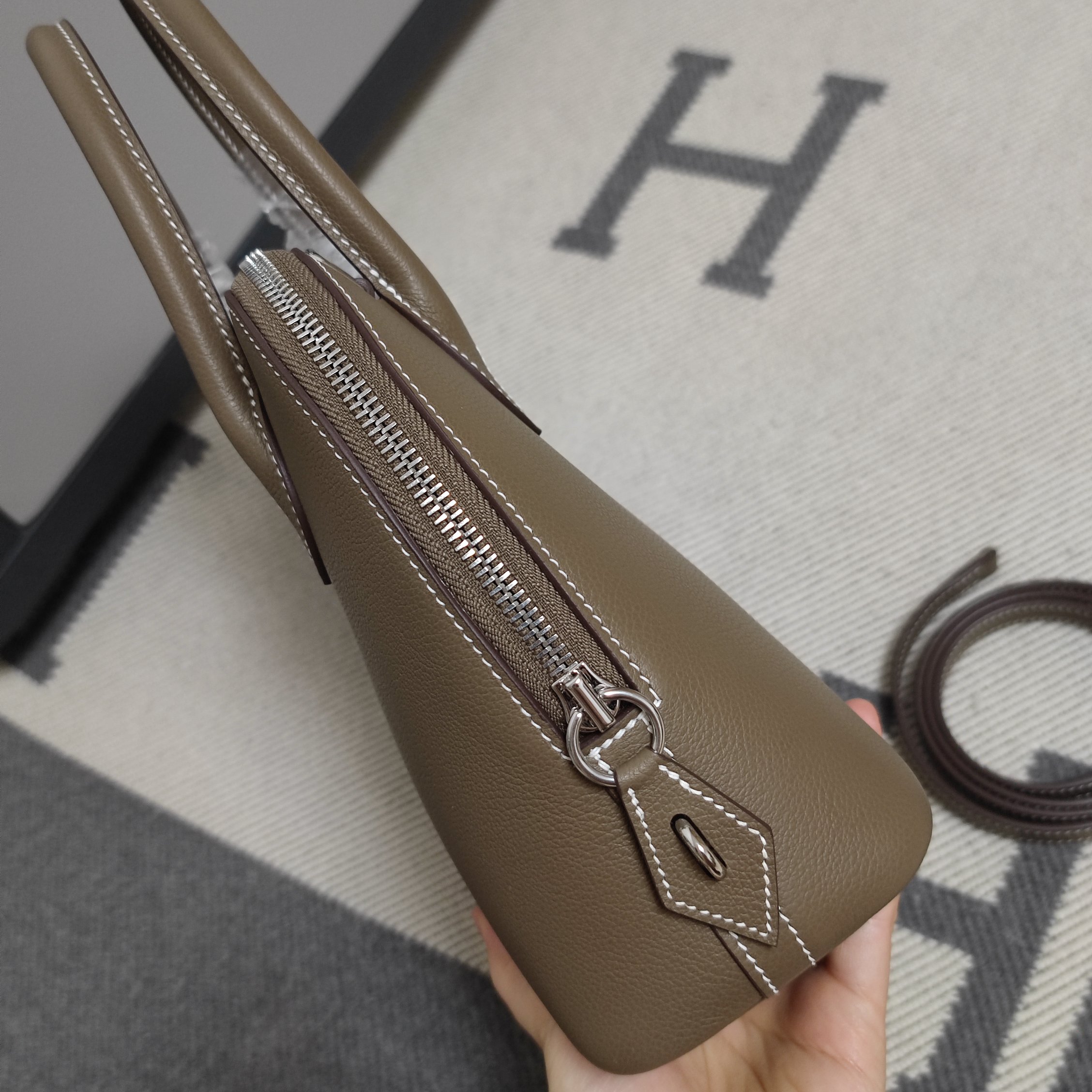 Bolide 25 cm – Elephant Grey / silver-tone hardware - 图片 7