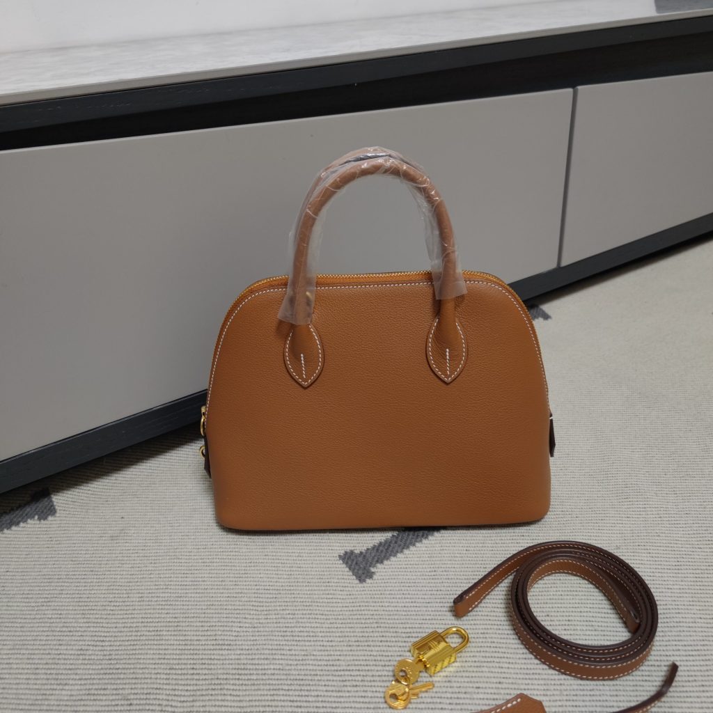 Bolide 25 cm – Gold Brown / gold-tone hardware