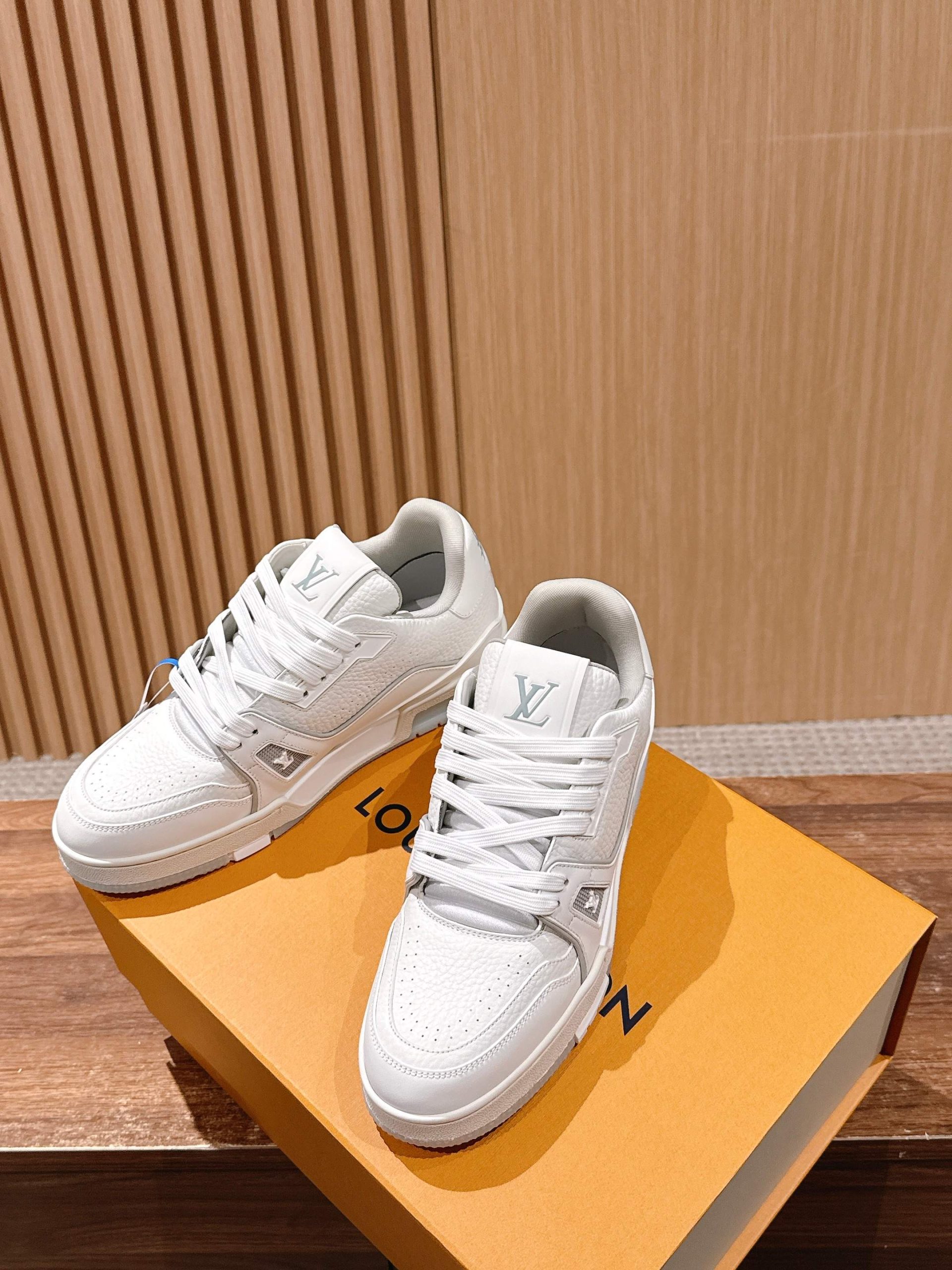 Louis Vuitton Trainer – All White - 图片 4