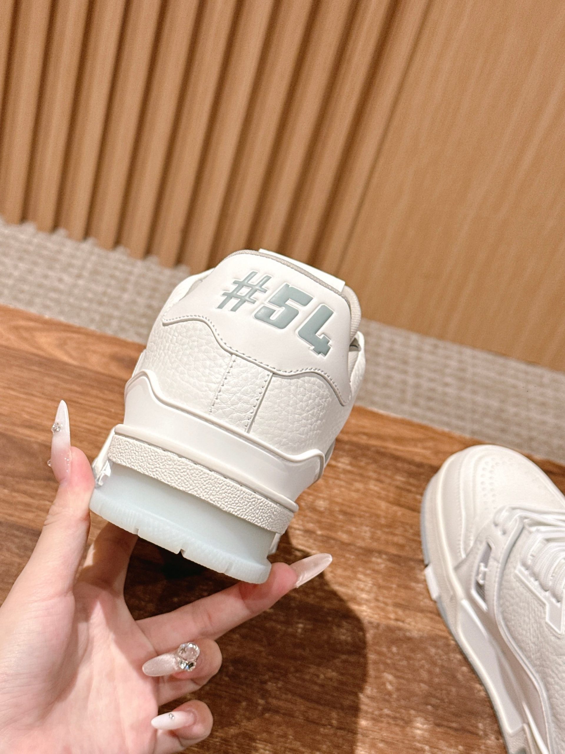 Louis Vuitton Trainer – All White - 图片 8