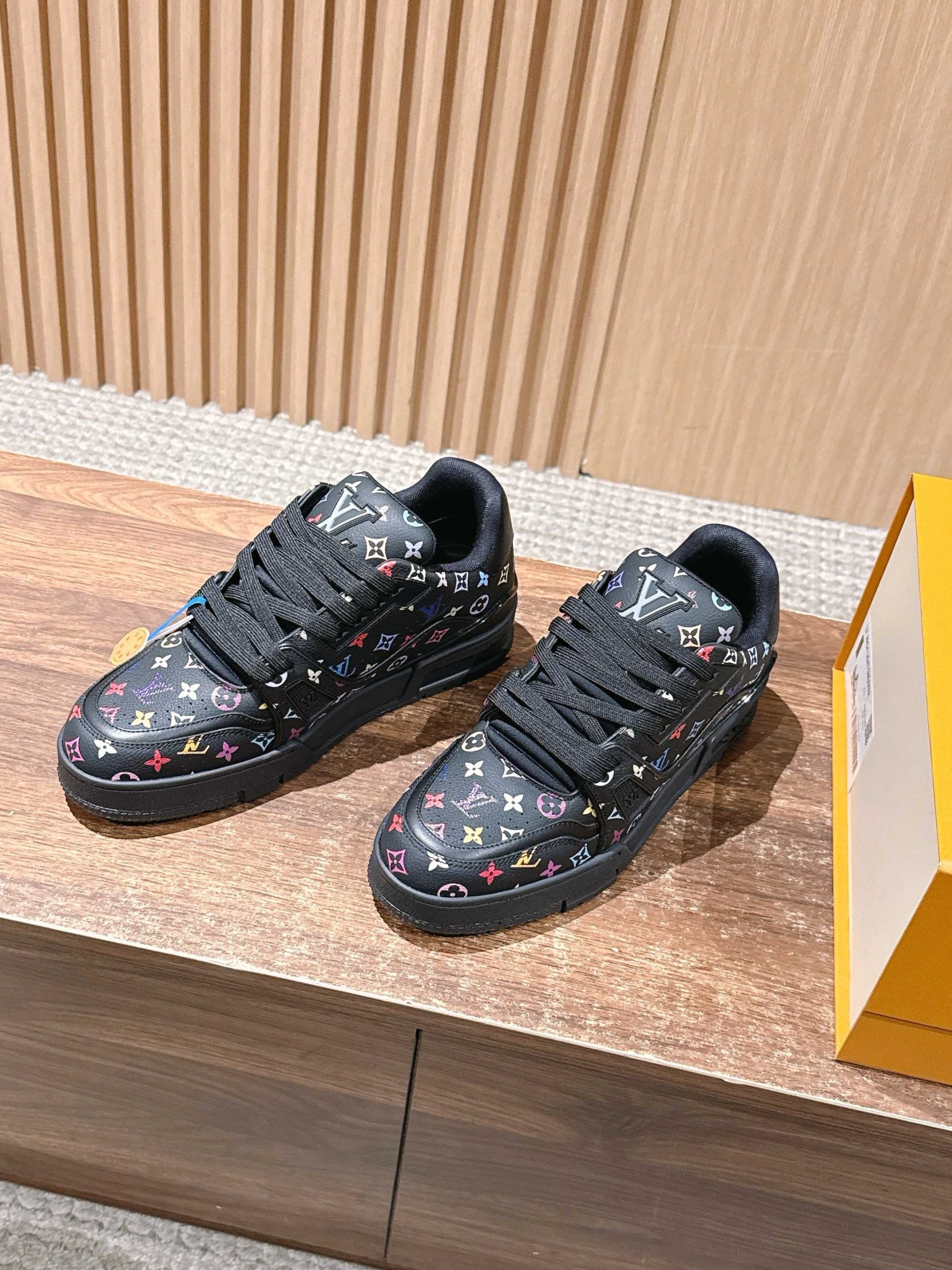 Louis Vuitton Trainer – Black / Multicolor - 图片 2