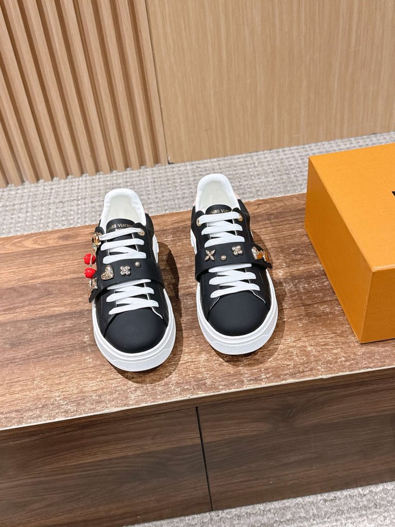 Louis Vuitton Frontrow Sneaker – Black / Multicolor Charm Strap