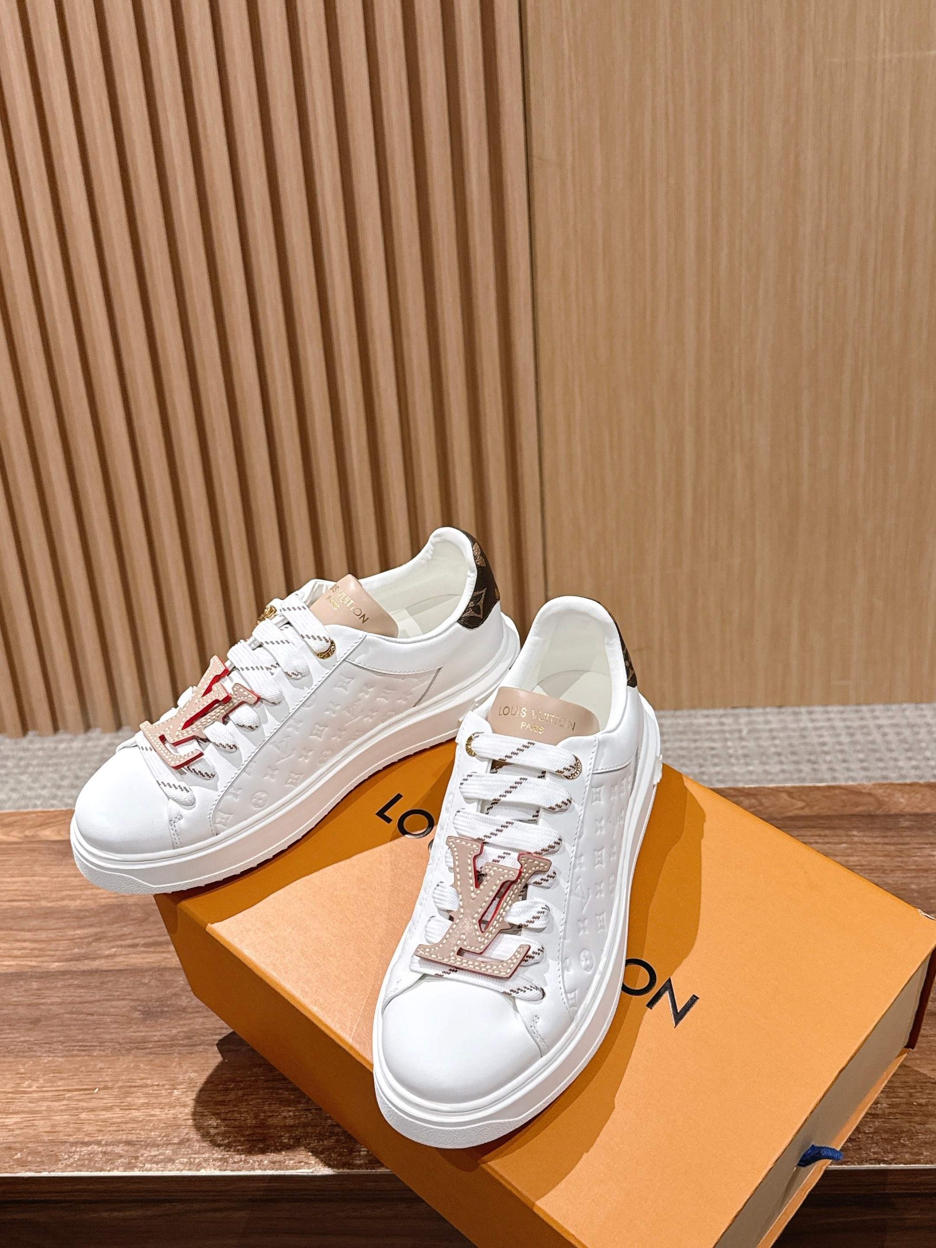 Louis Vuitton Frontrow Sneaker – White / Blush Accent - 图片 4