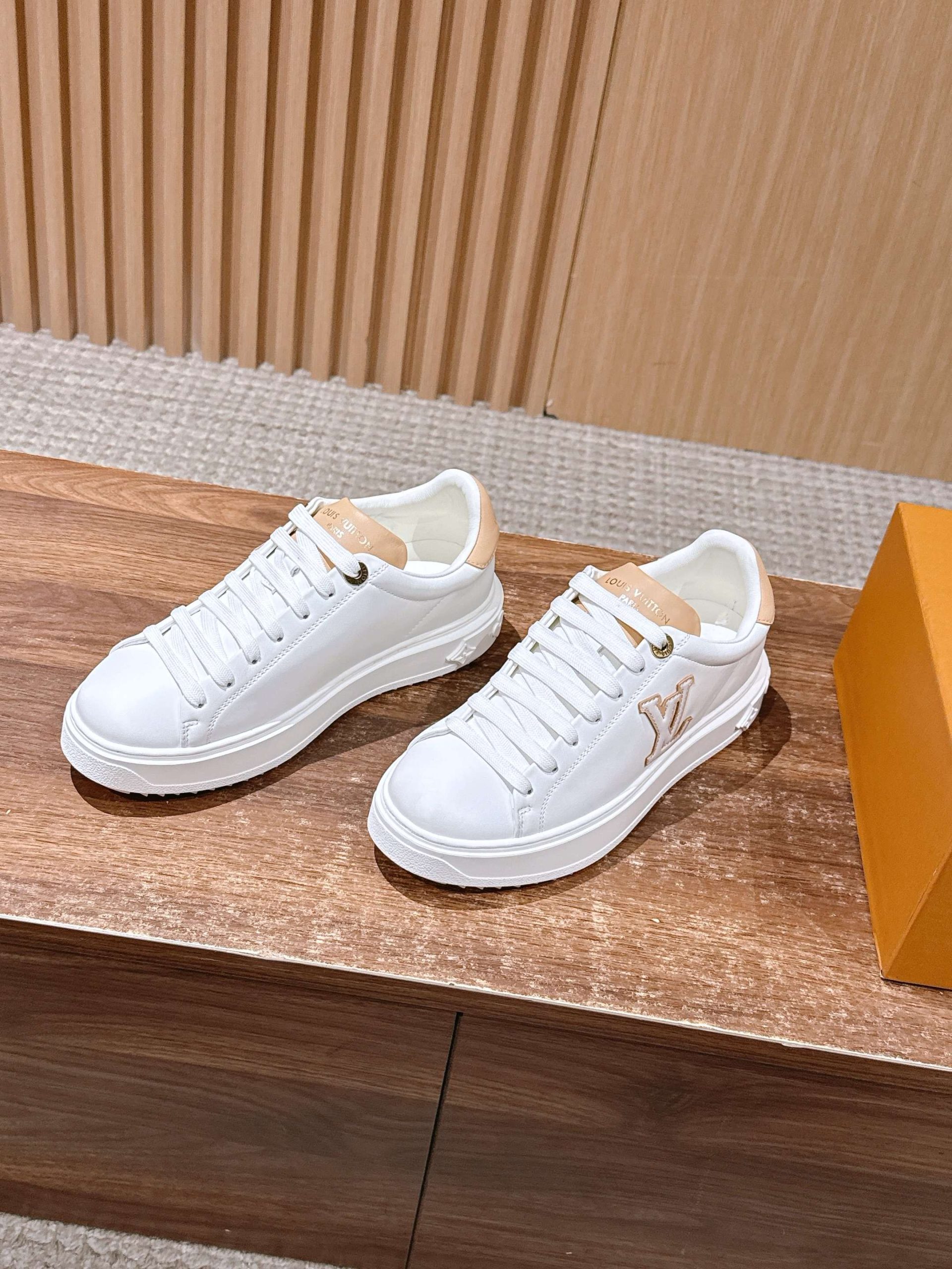 Louis Vuitton Frontrow Sneaker – White / Beige Tongue - 图片 2
