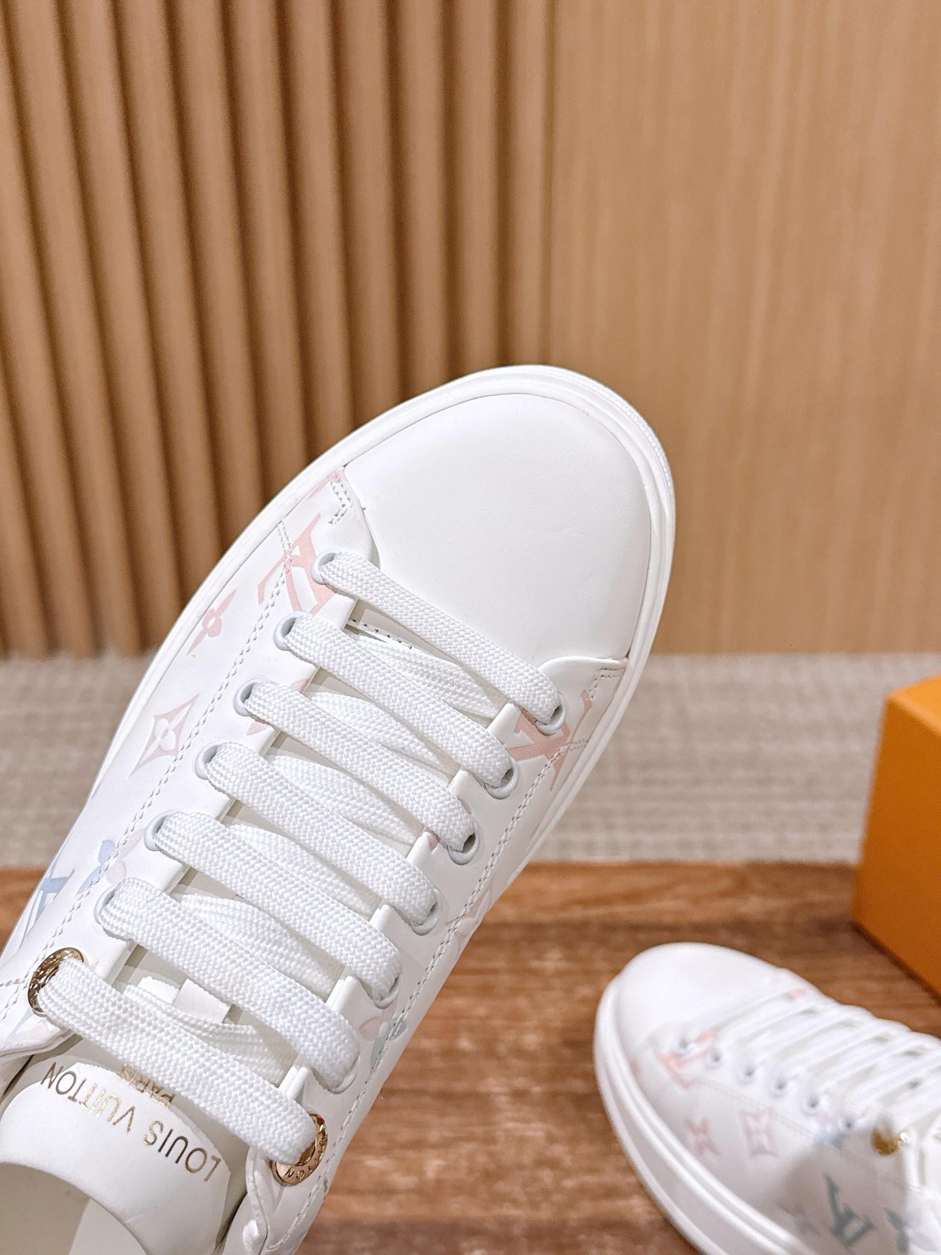 Louis Vuitton Frontrow Sneaker – White / Pastel Monogram - 图片 6