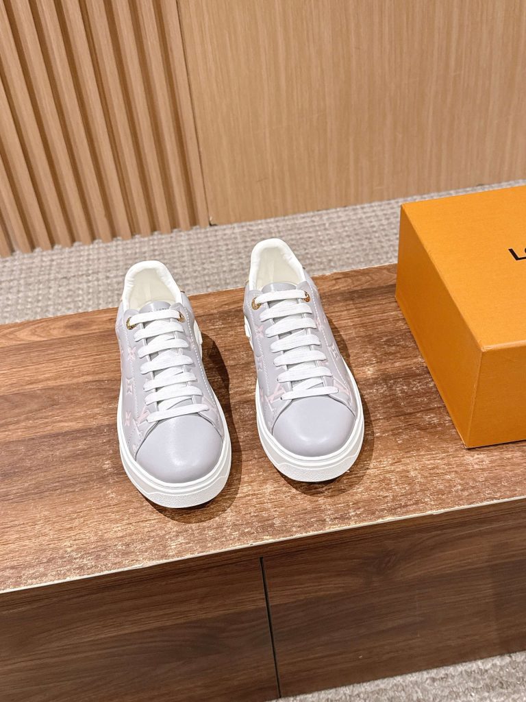 Louis Vuitton Frontrow Sneaker – Light Grey / Pink Monogram