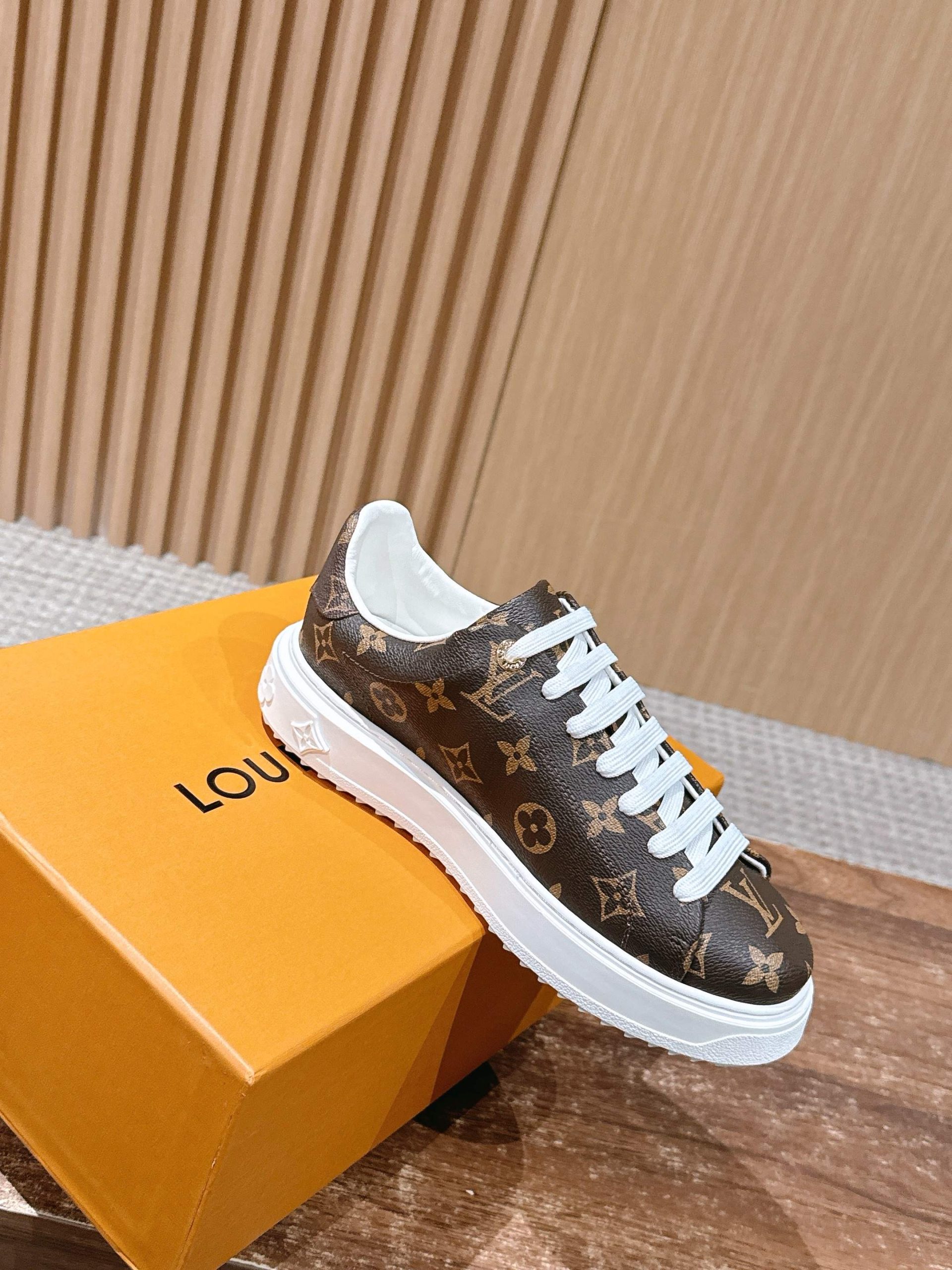 Louis Vuitton Frontrow Sneaker – Brown Monogram - 图片 3
