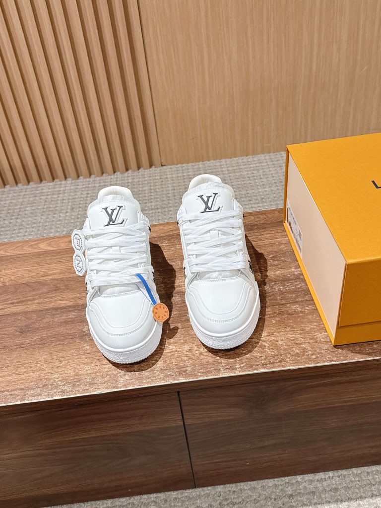 Louis Vuitton Trainer – All White