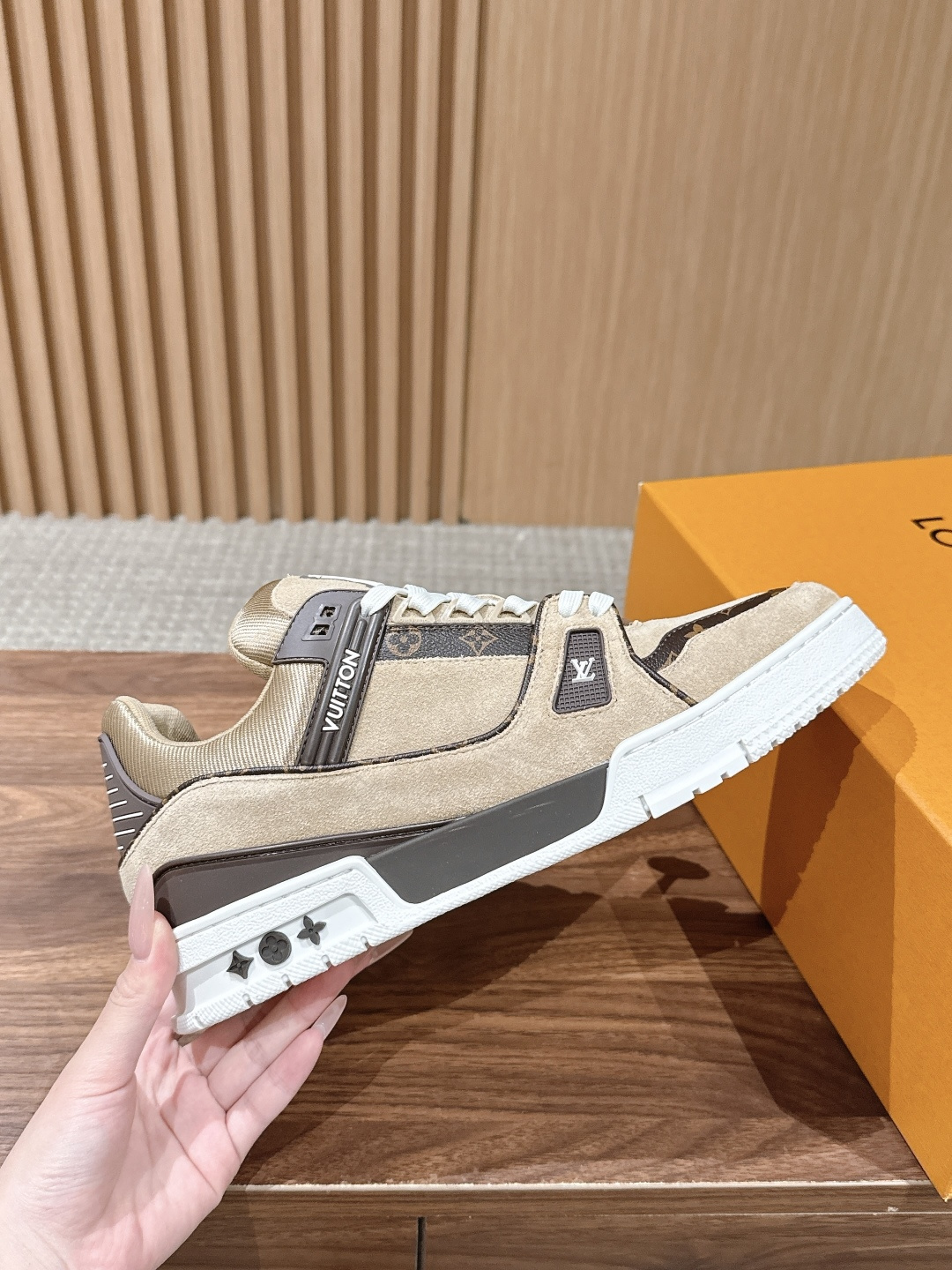 Louis Vuitton Trainer – Beige / Brown - 图片 5