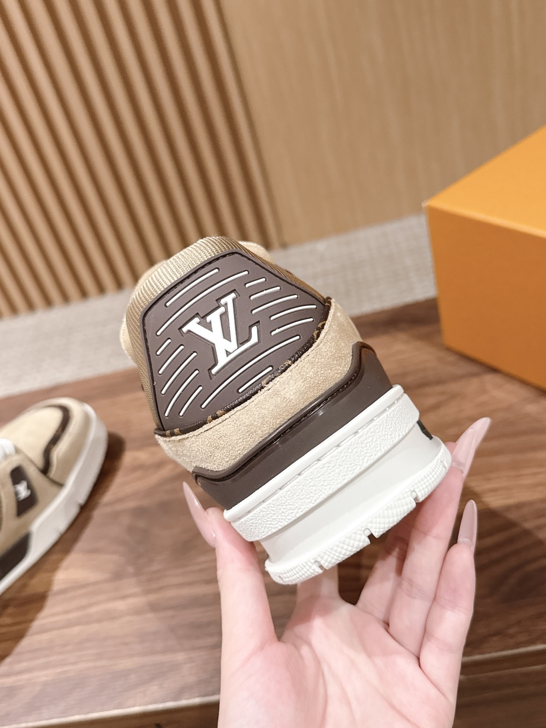 Louis Vuitton Trainer – Beige / Brown - 图片 7