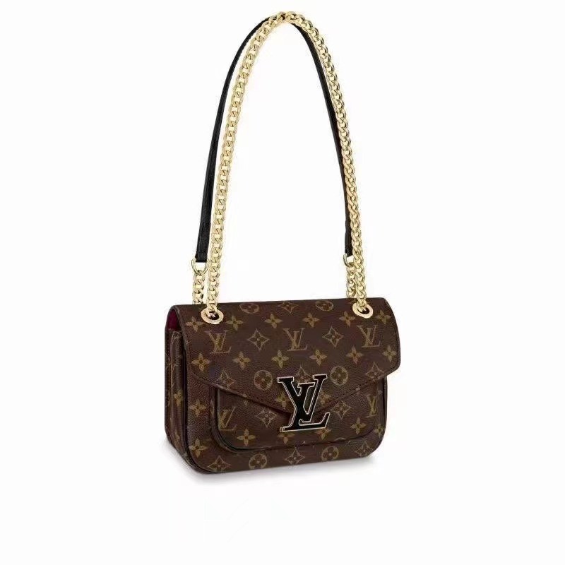 LV M45592 Passy Messenger Bag with Chain