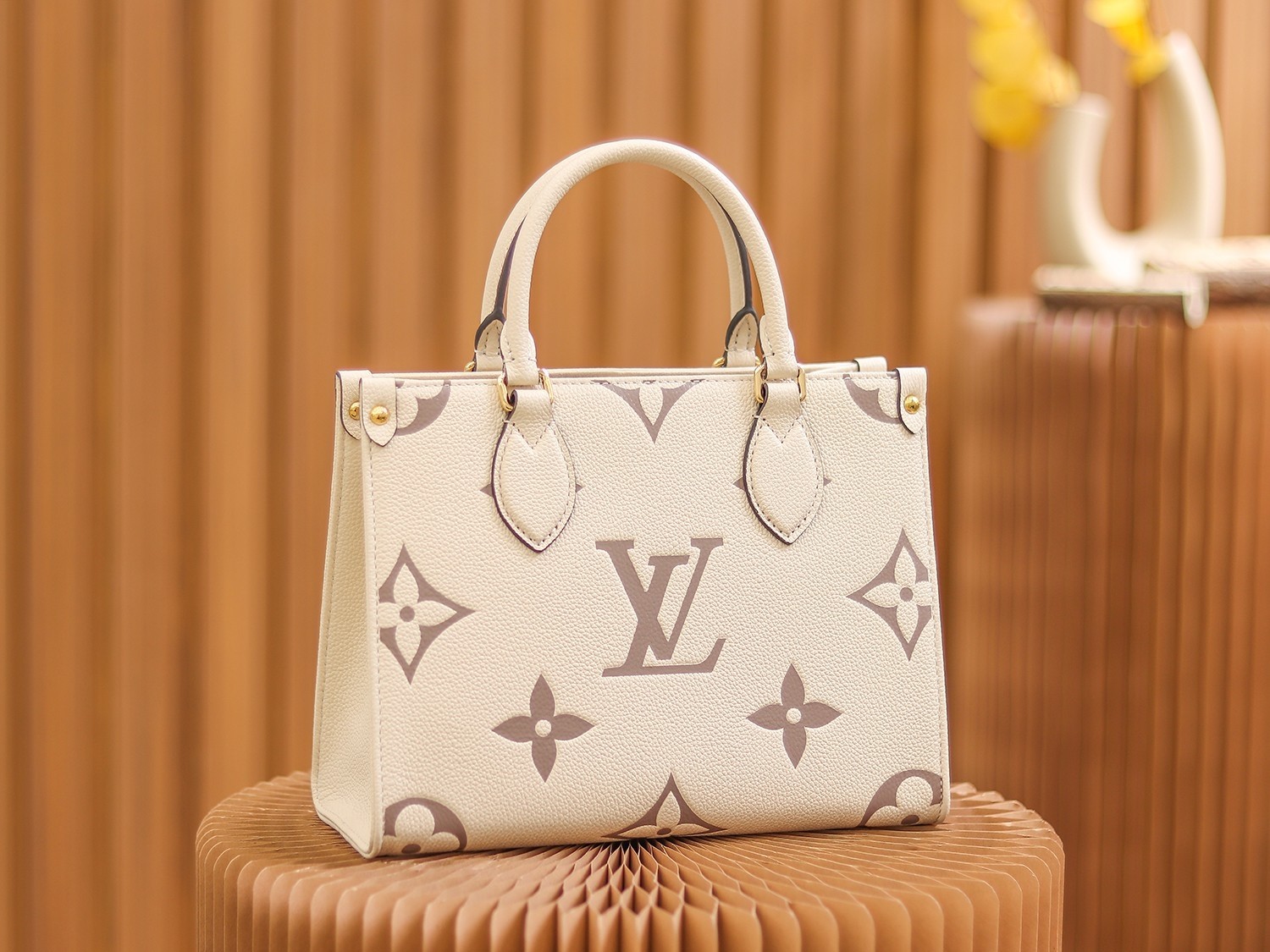 LV M45654 OnTheGo Bag | Embossed Calfskin - 图片 8