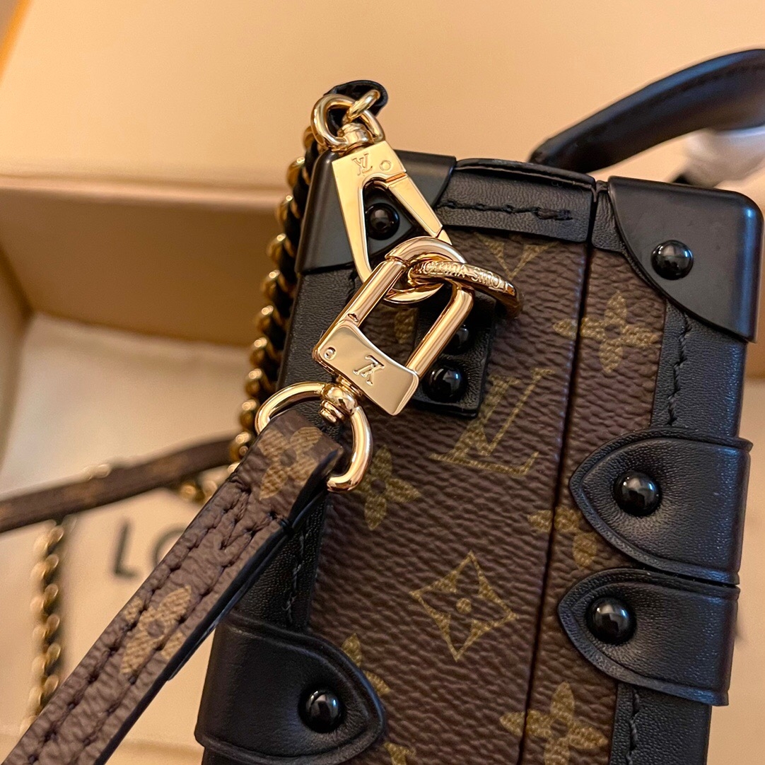 LV M46755 Petite Capitale Hard-Case Bag | Monogram - 图片 7