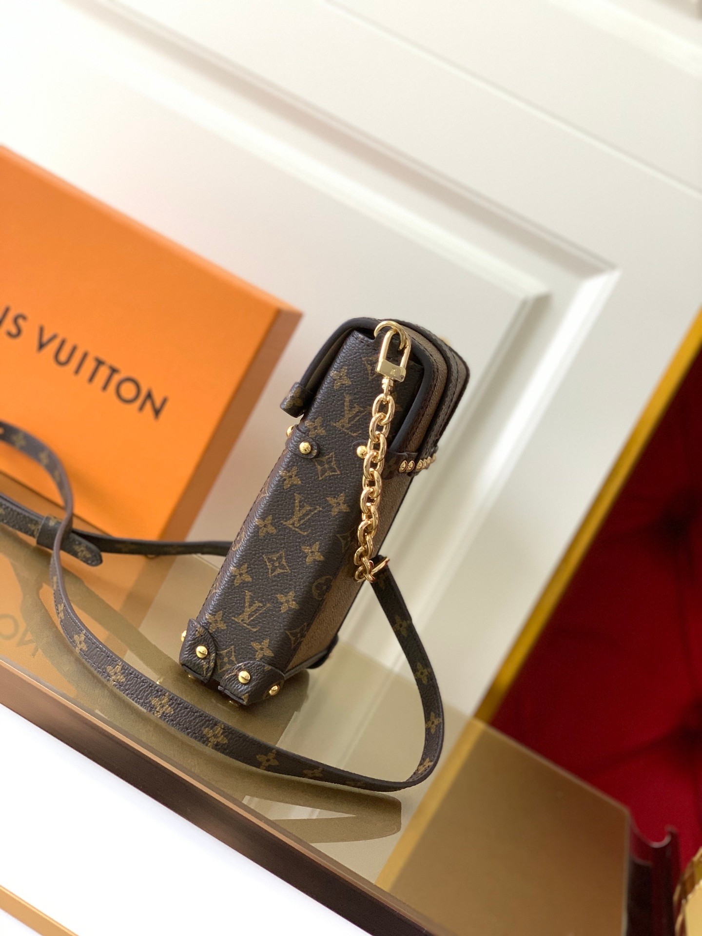 LV M67873 Trunk Vertical Chain Bag - 图片 3