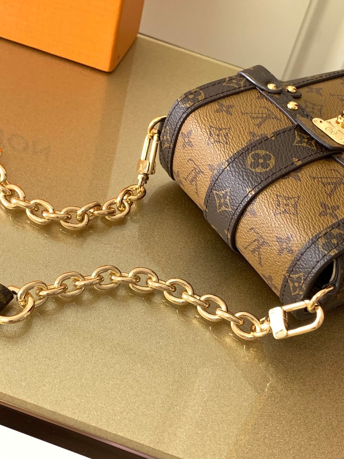 LV M67873 Trunk Vertical Chain Bag - 图片 7