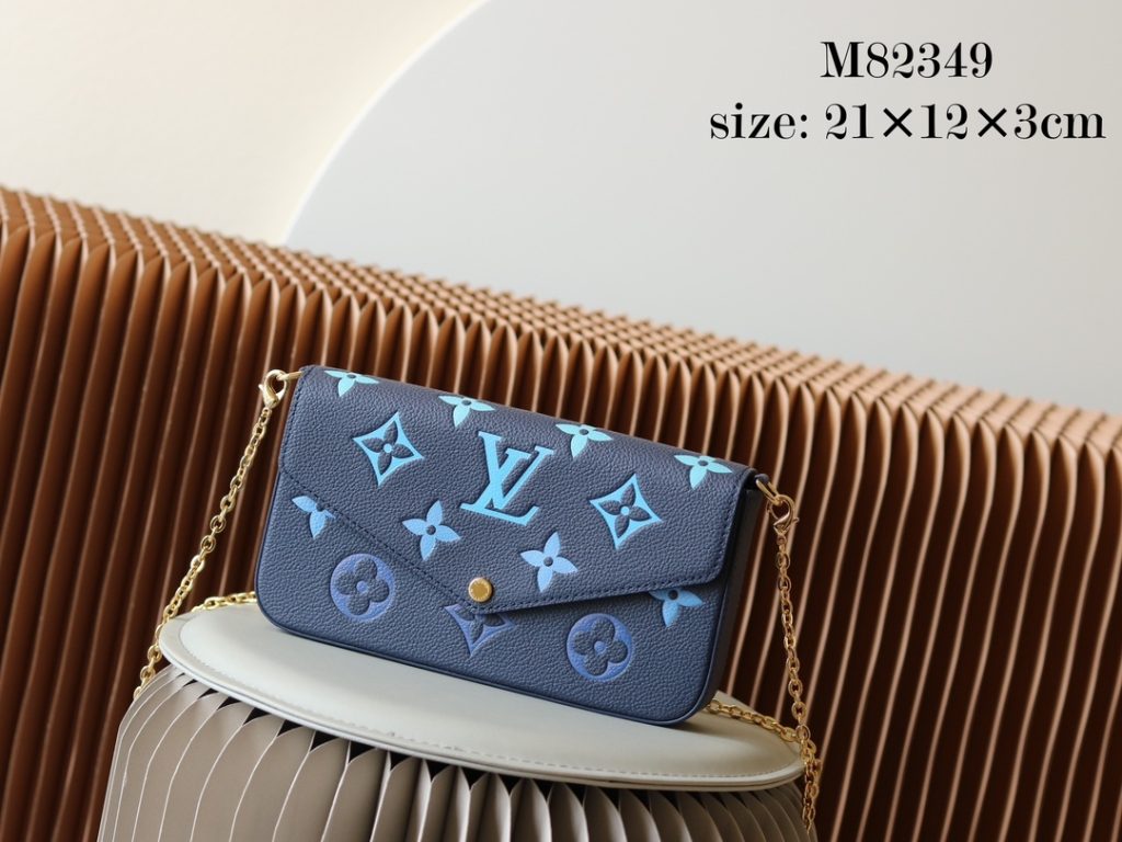 LV M82349 Pochette Félicie Chain Bag | Blue Gradient