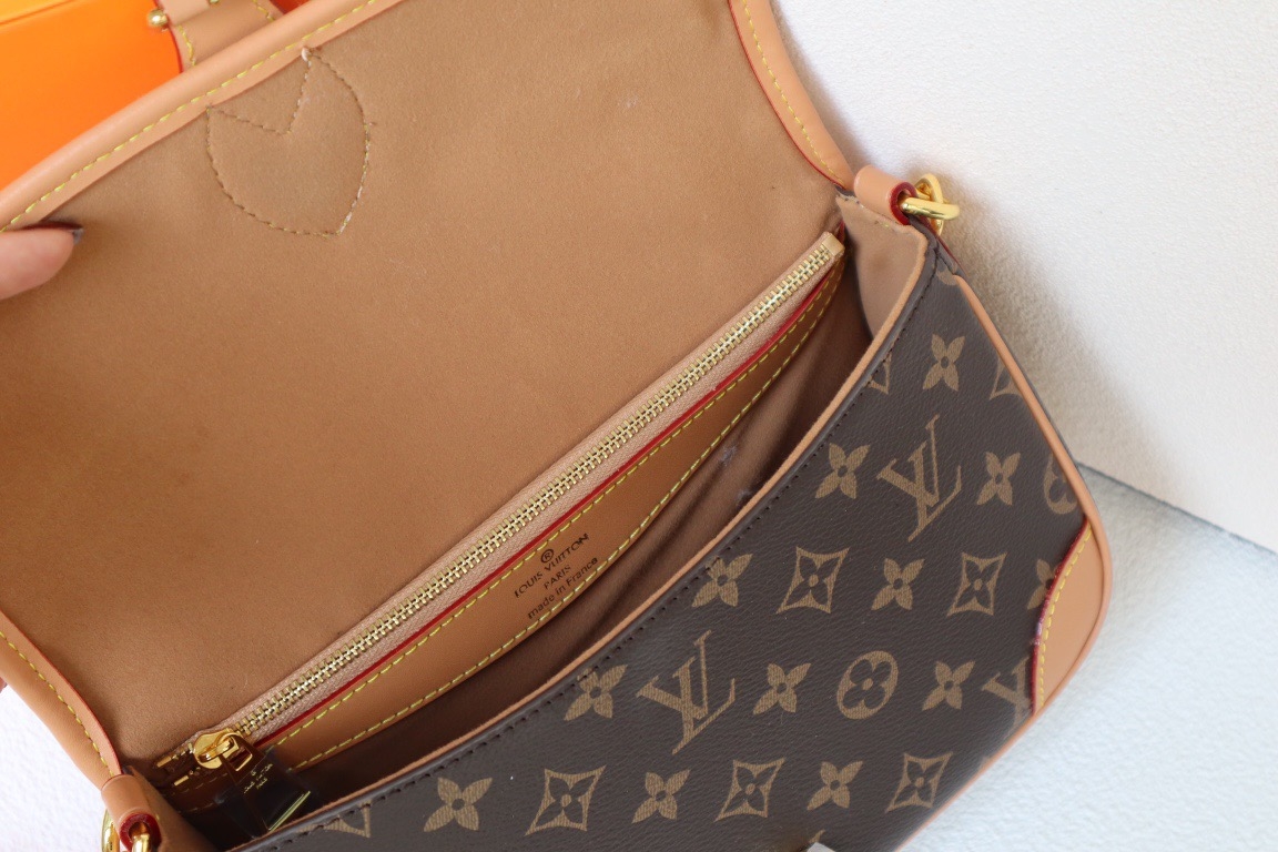 LV M46317 Diane Bag | Women's, Wool-Effect - 图片 9