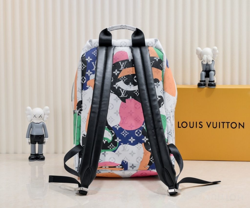 Discovery Small Backpack (M46680) · Multicolor