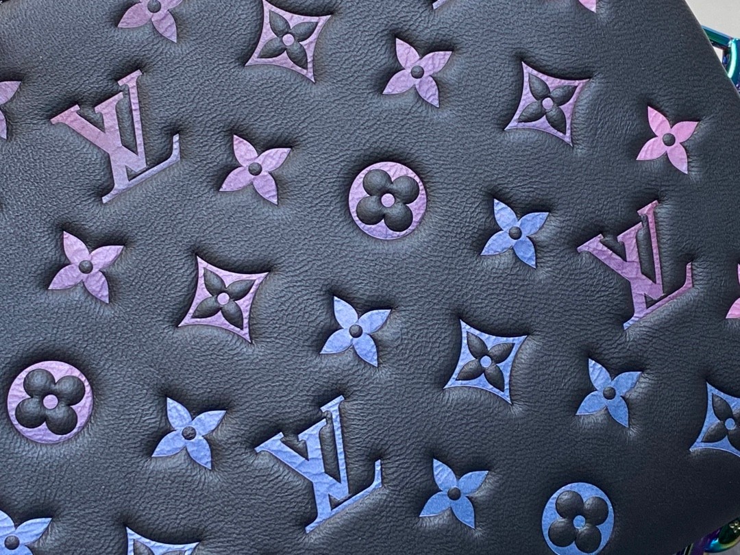 LV M23618 Coussin Small Bag | Black Monogram Print - 图片 6