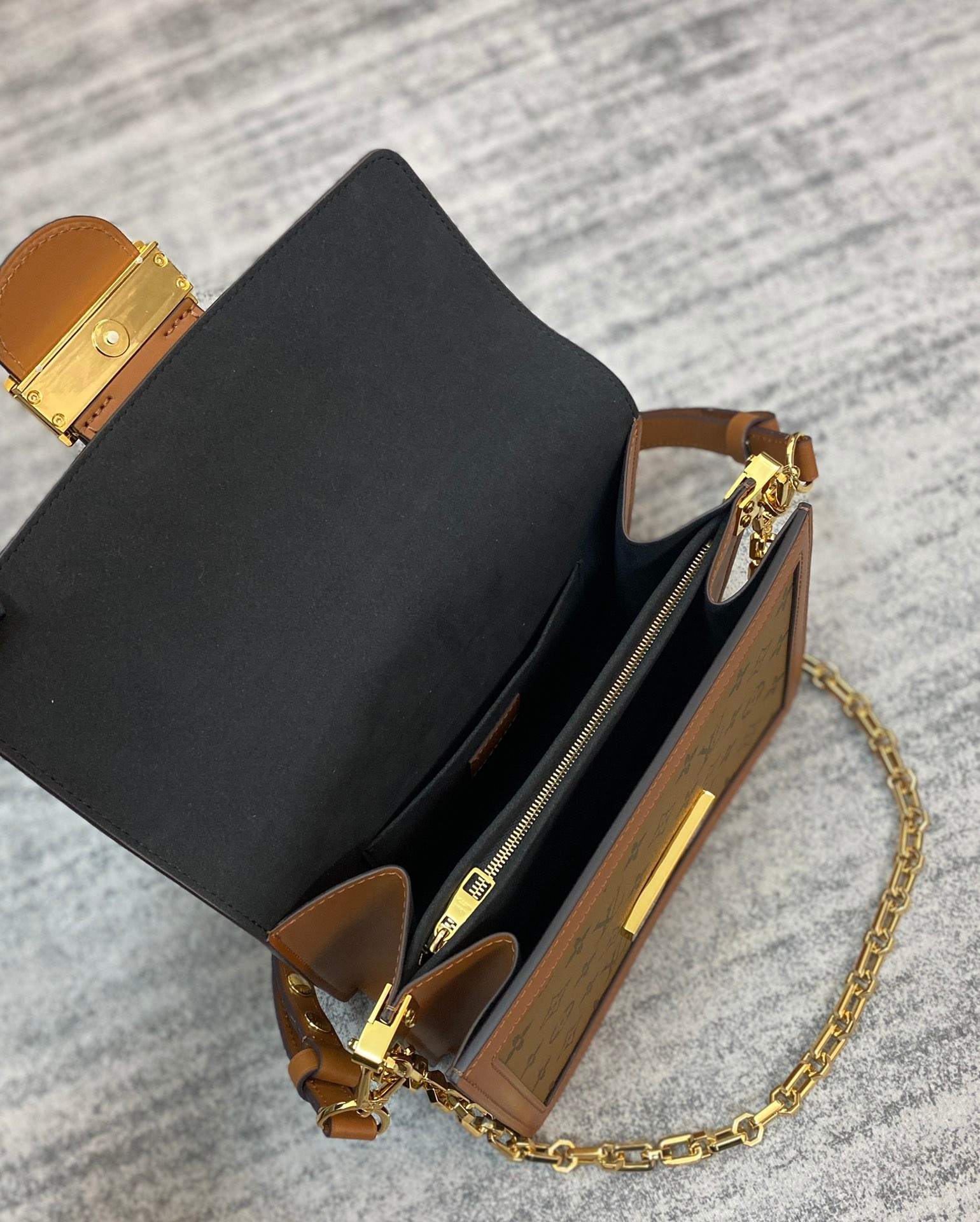 LV M45958 Dauphine Medium Bag | Monogram and Reverse Canvas - 图片 8