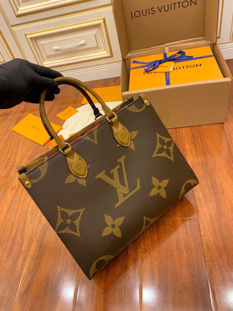 LV M45321 OnTheGo Medium Bag