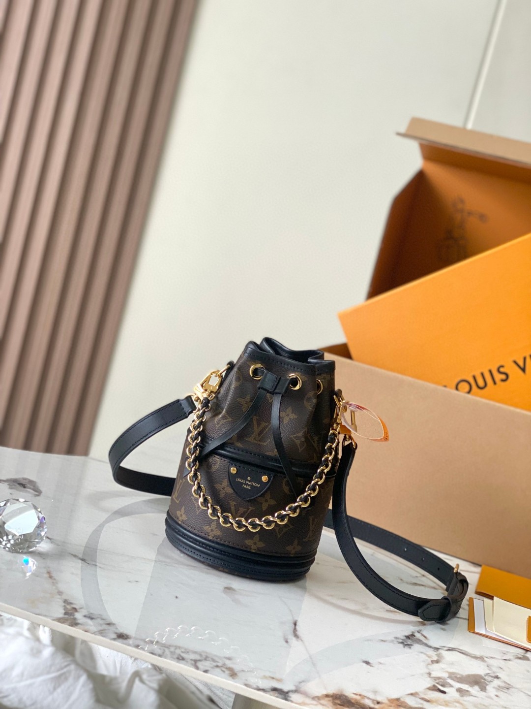 LV M83480 Canoé Bucket Bag | Monogram