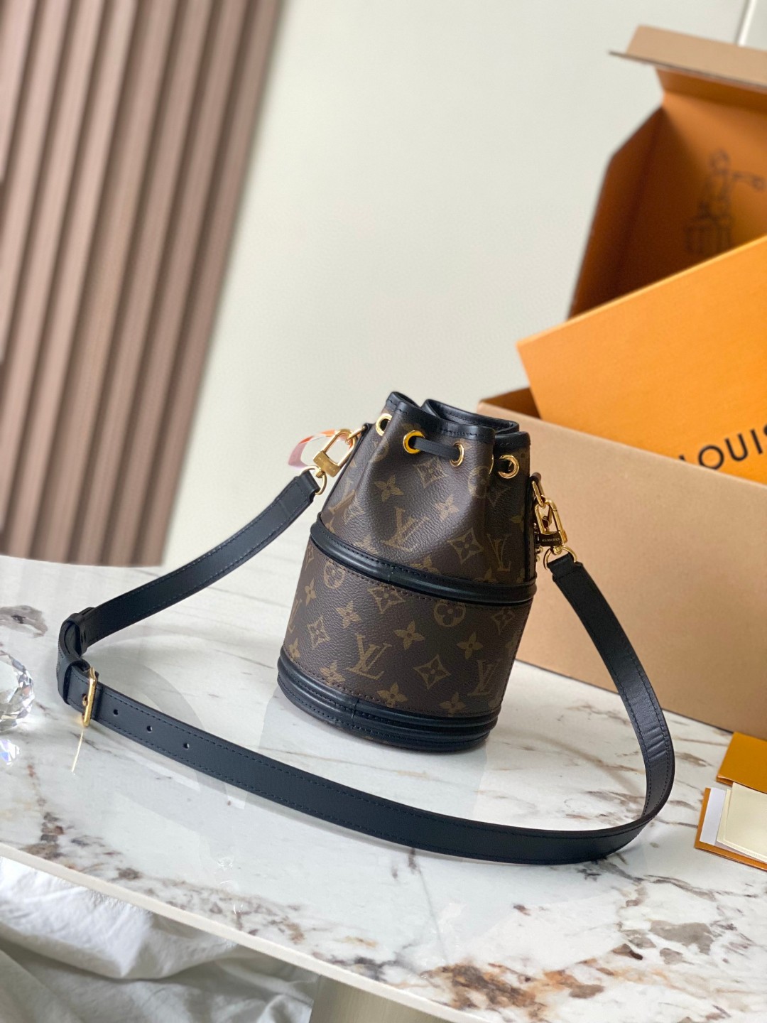 LV M83480 Canoé Bucket Bag | Monogram - 图片 2