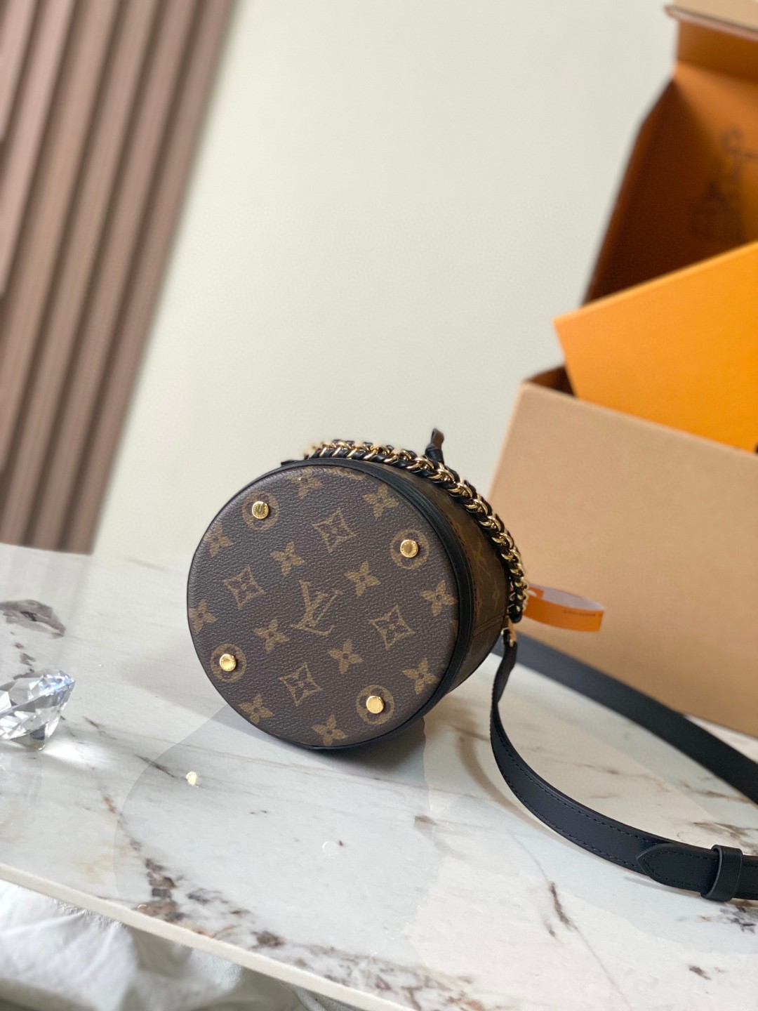 LV M83480 Canoé Bucket Bag | Monogram - 图片 3