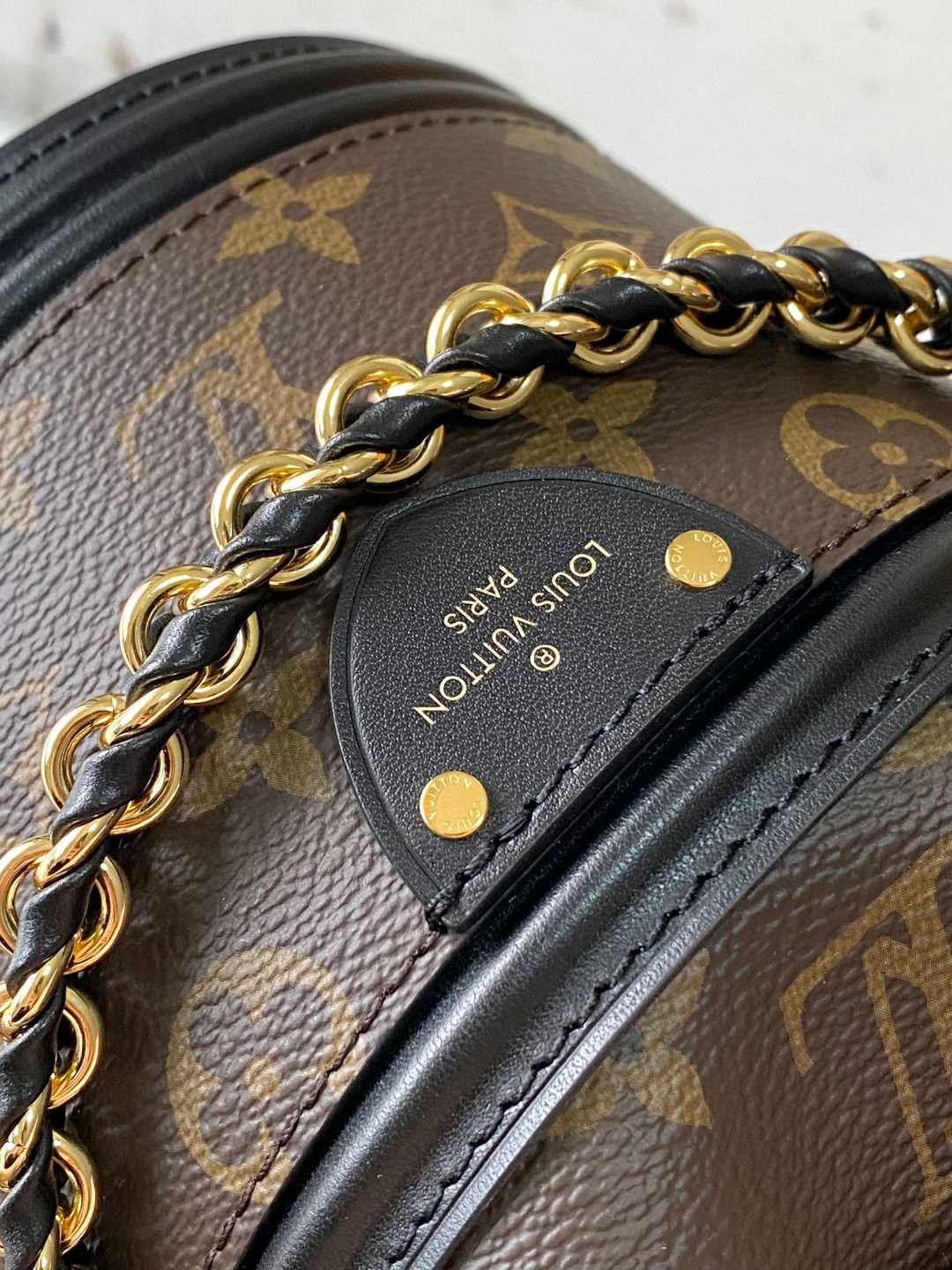 LV M83480 Canoé Bucket Bag | Monogram - 图片 4