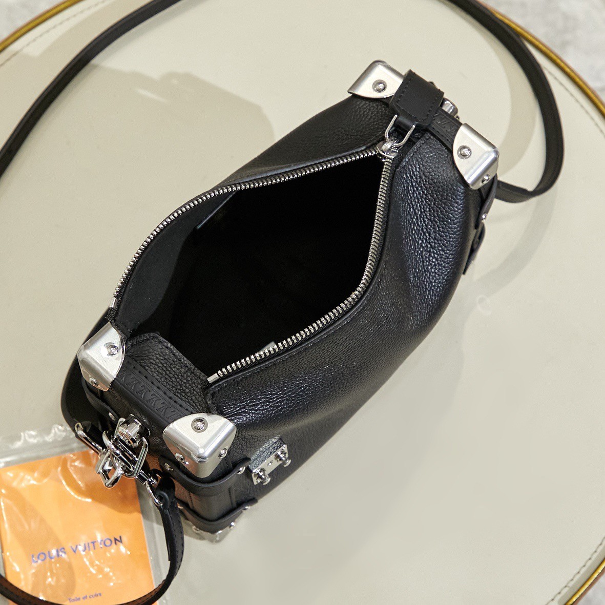 LV M25160 Side Trunk Medium Bag | Black Leather - 图片 8