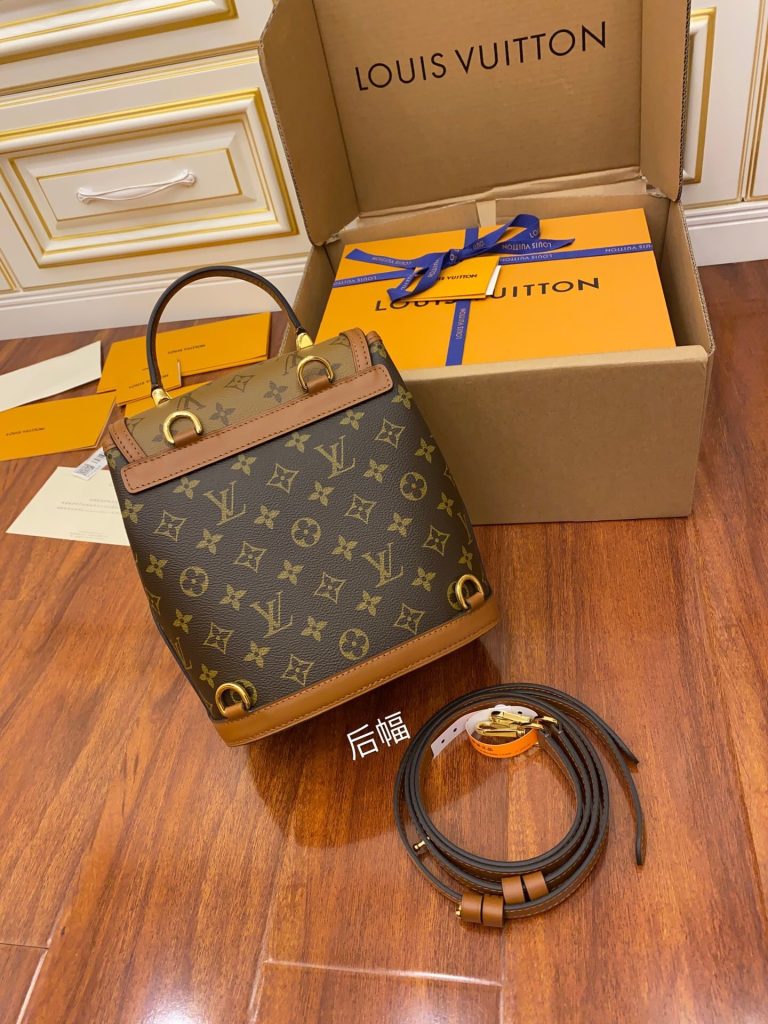 Dauphine Small Bag (M45142)