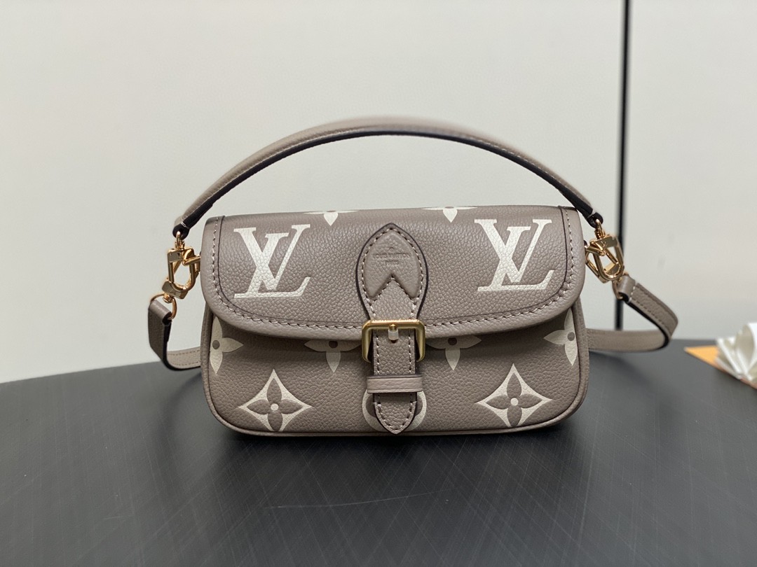LV M83300 Diane Nano Baguette Bag - 图片 2