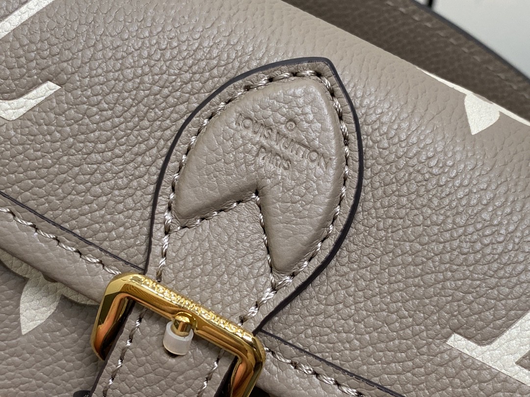 LV M83300 Diane Nano Baguette Bag - 图片 7