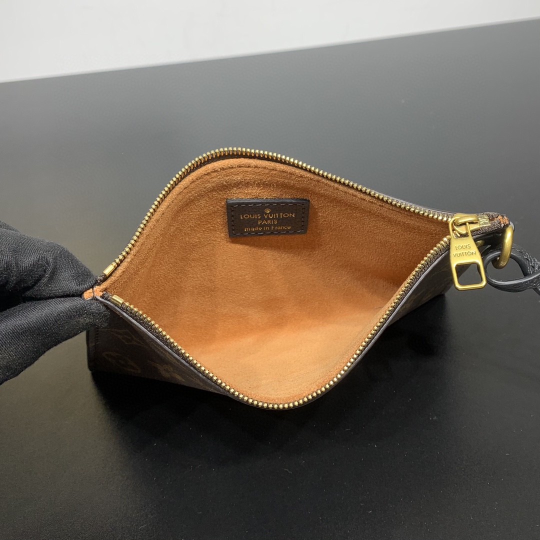LV M24856 Low Key Hobo MM - 图片 9