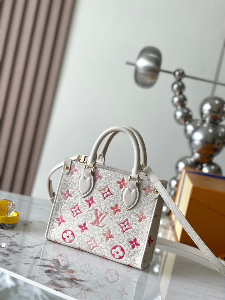 Louis Vuitton OnTheGo BB (M47115)