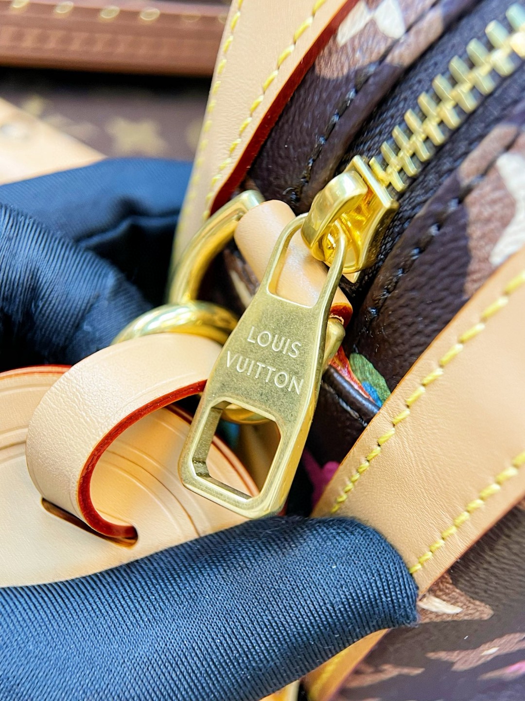 LV M24820 Tyler Envelope Messenger Bag | Unisex - 图片 6