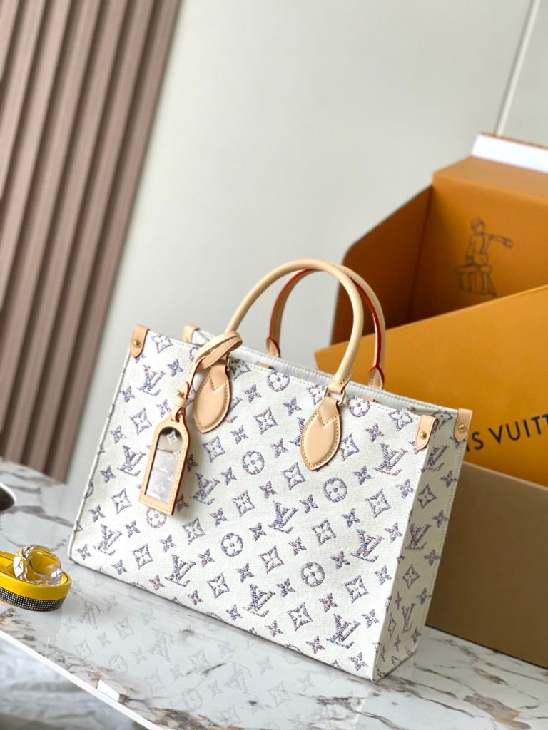 Louis Vuitton OnTheGo MM (M24708)