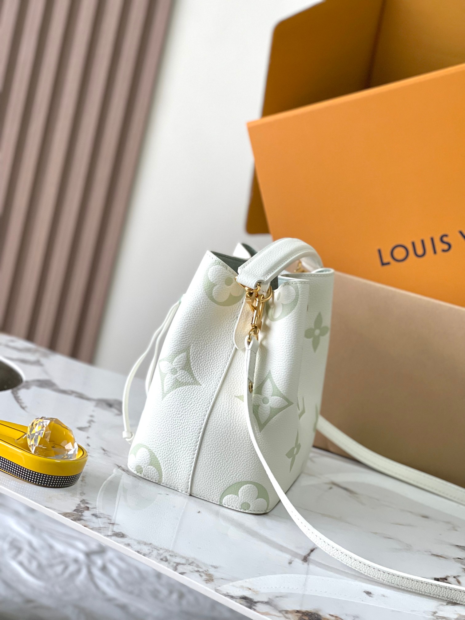 LV M24048 Néonoé BB Bucket Bag - 图片 2