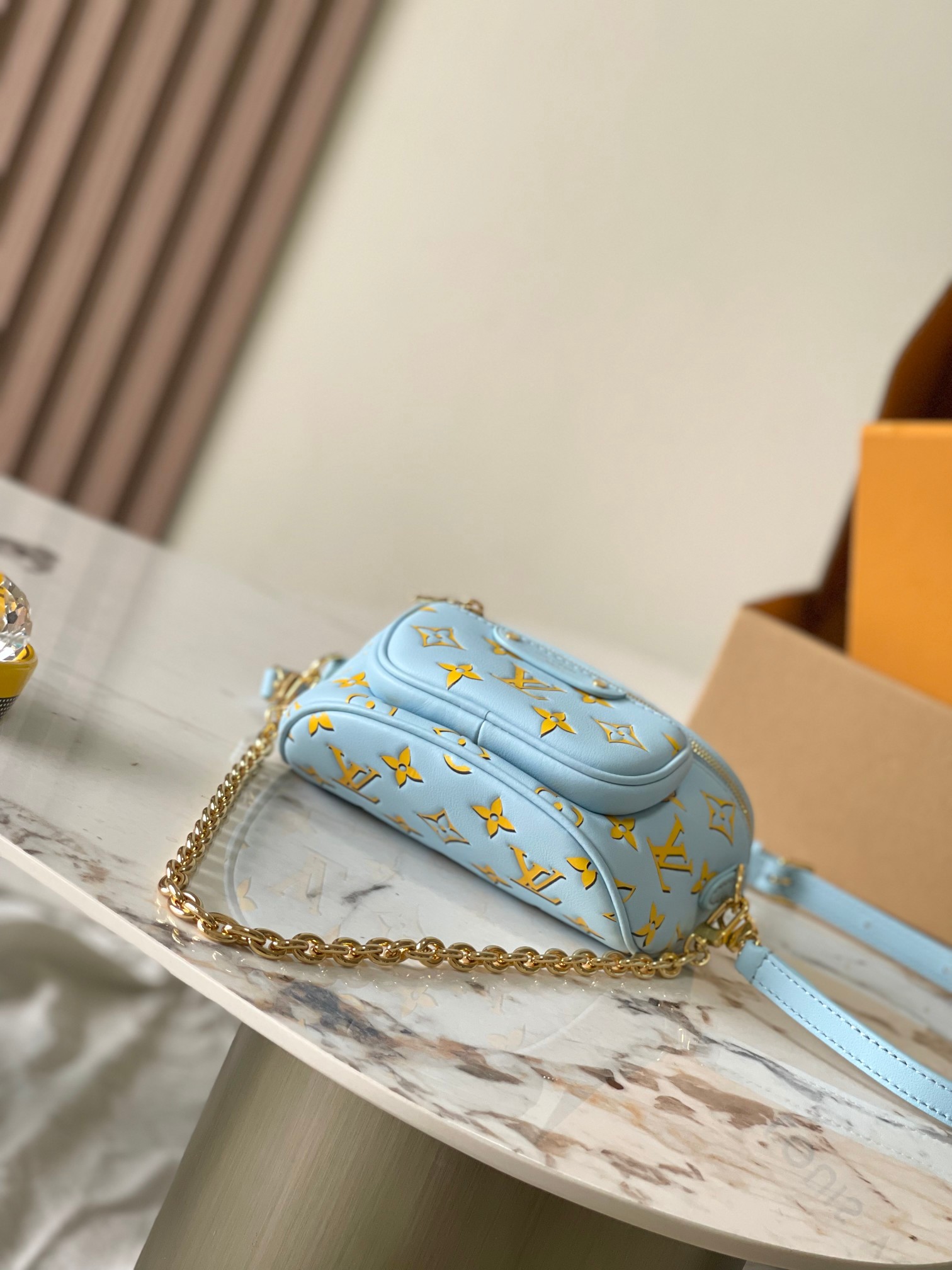LV M83694 Mini Bumbag - 图片 4