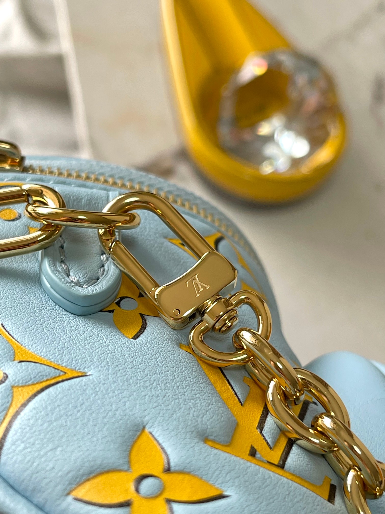 LV M83694 Mini Bumbag - 图片 5