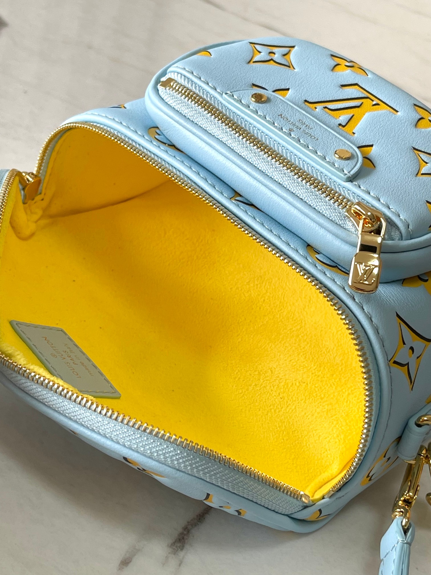 LV M83694 Mini Bumbag - 图片 8