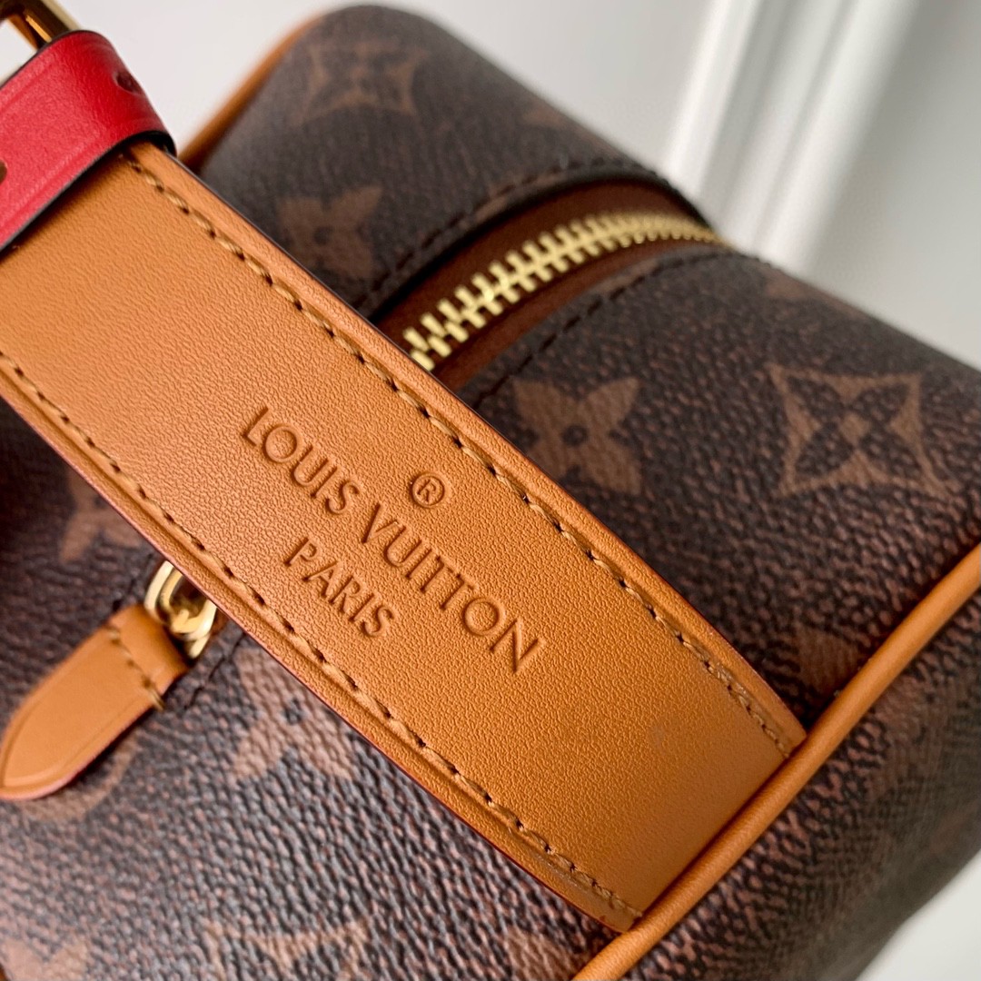 M11765 Locker Dopp Kit Toiletry Bag | Monogram Dust Canvas | 23 × 13 × 12 cm - 图片 5