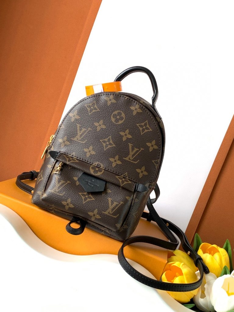 Palm Springs Mini Backpack (M44873) · Chip 163 Diamond Leather