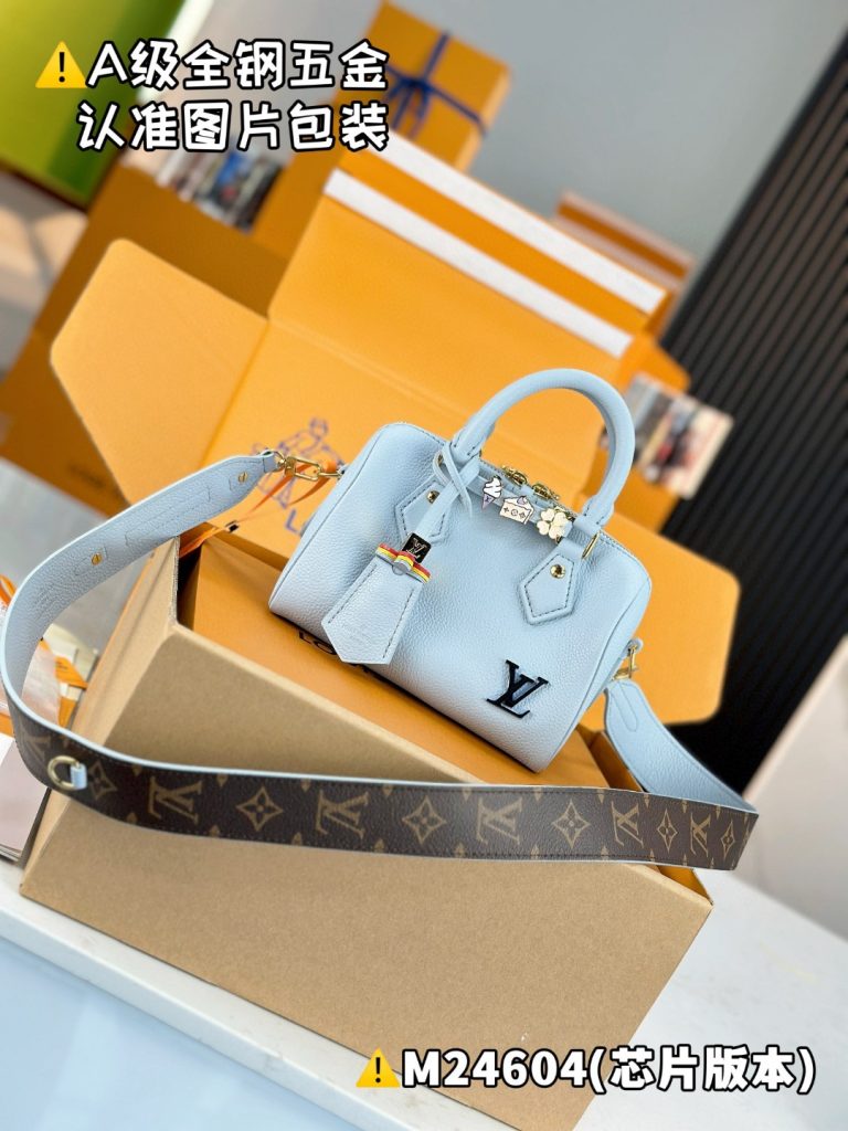 LV M24604 Speedy 18 Bag
