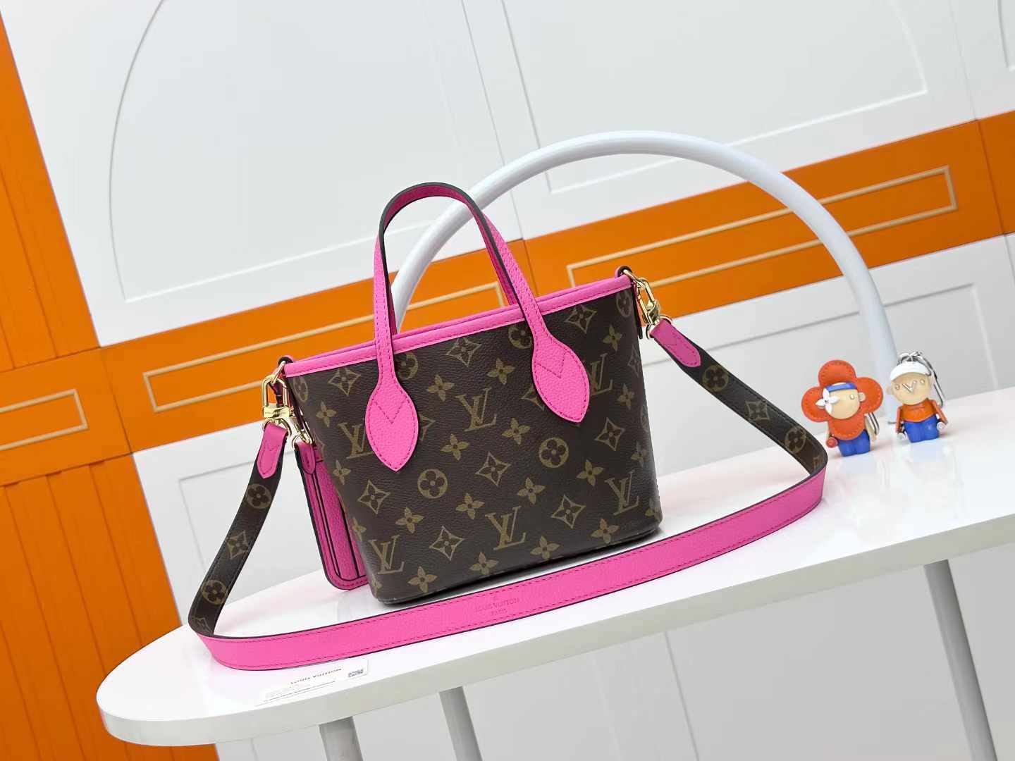 LV M12106 Neverfull Bandoulière Inside Out BB | Pink Monogram - 图片 2