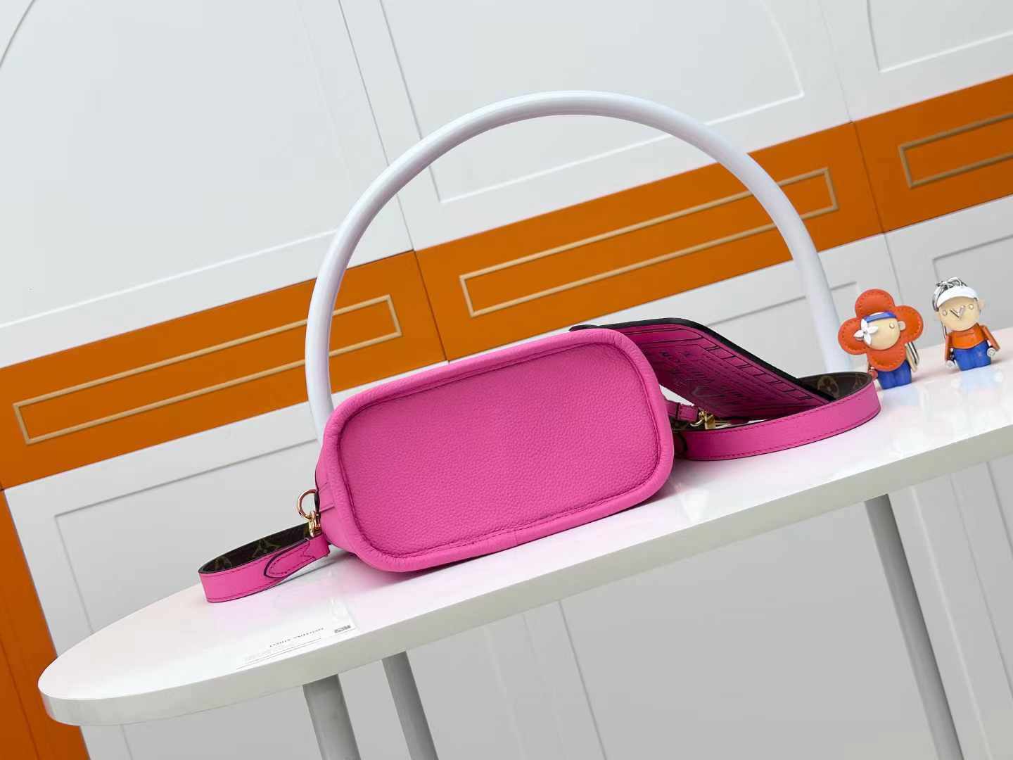 LV M12106 Neverfull Bandoulière Inside Out BB | Pink Monogram - 图片 4
