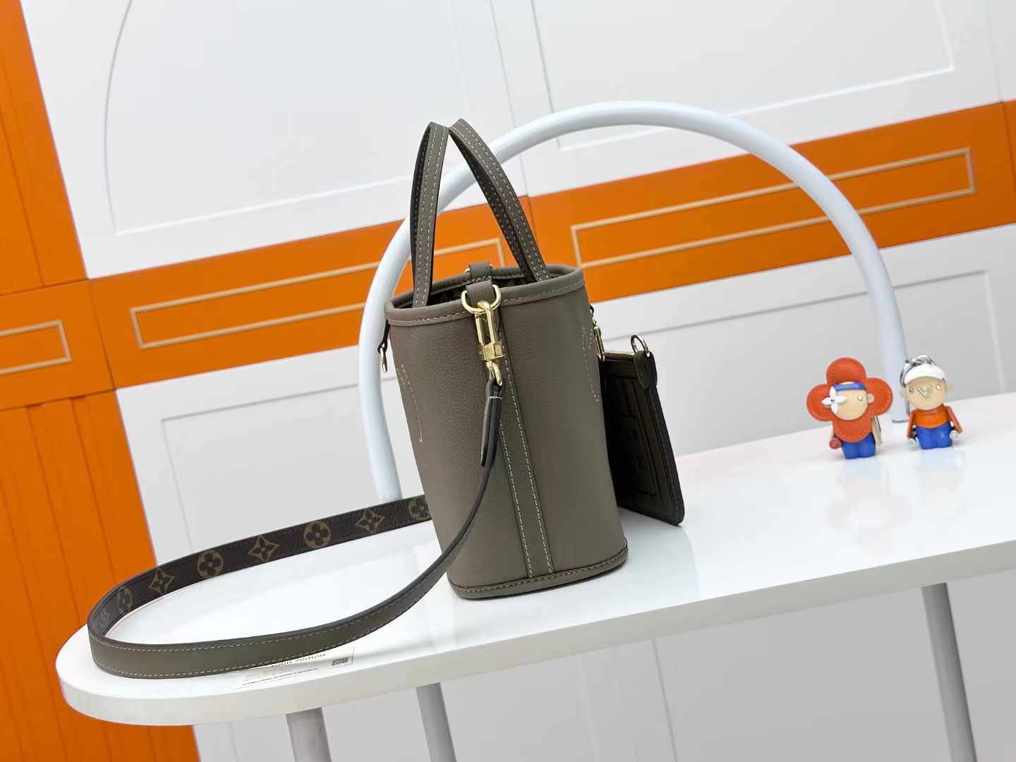 LV M12109 Neverfull Bandoulière Inside Out BB | Brown Monogram - 图片 5