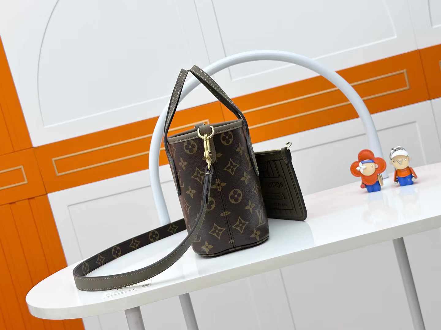 LV M12109 Neverfull Bandoulière Inside Out BB | Brown Monogram - 图片 3